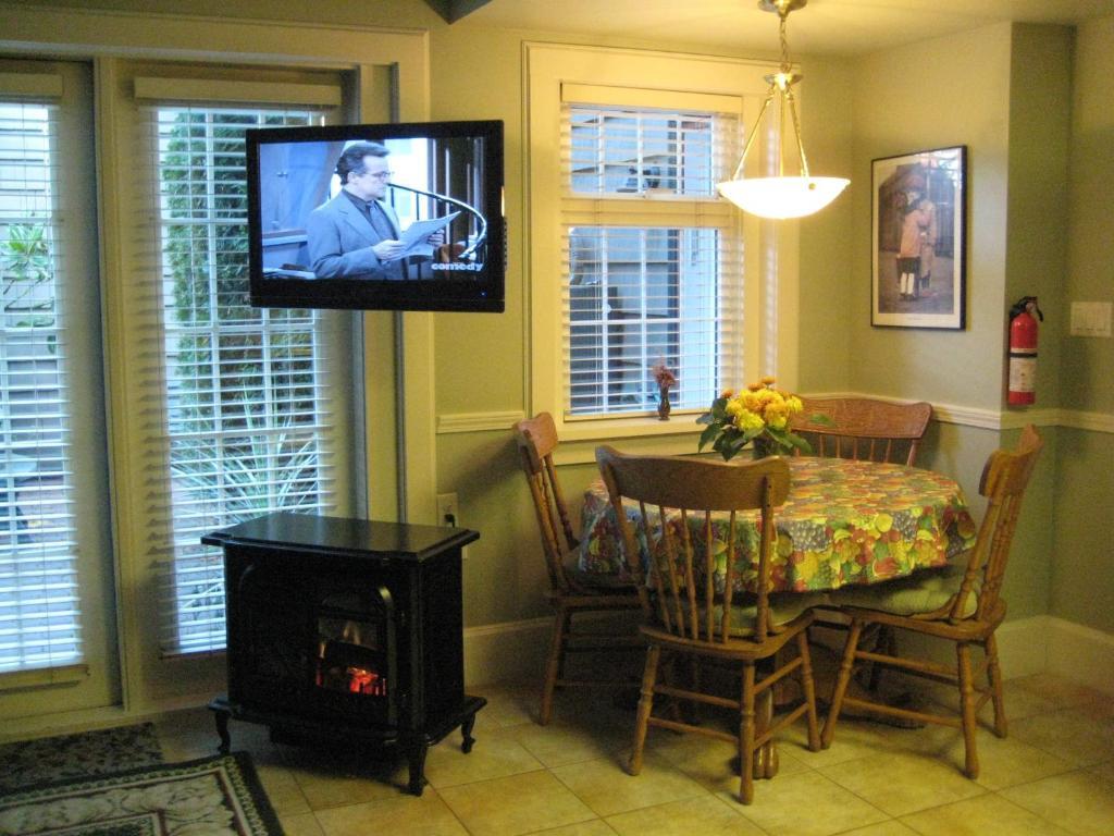 וונקובר Point Grey Guest House חדר תמונה